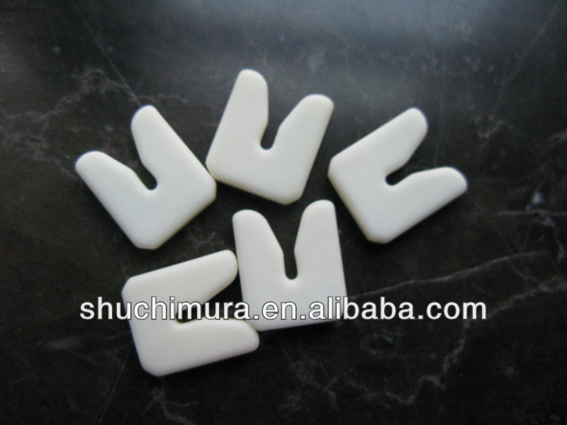 ceramic eyelet for textile machinery