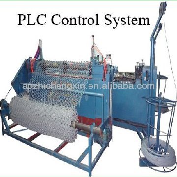 Chain link wire mesh weaving machine