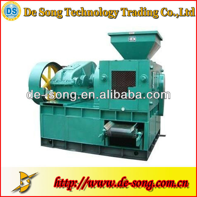 Charcoal briquette forming machine