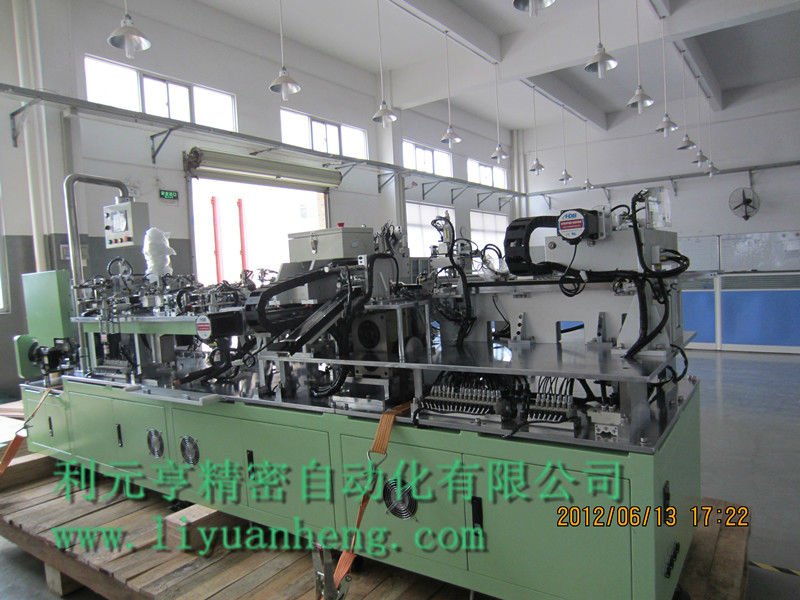 China automatic battery soldering machine