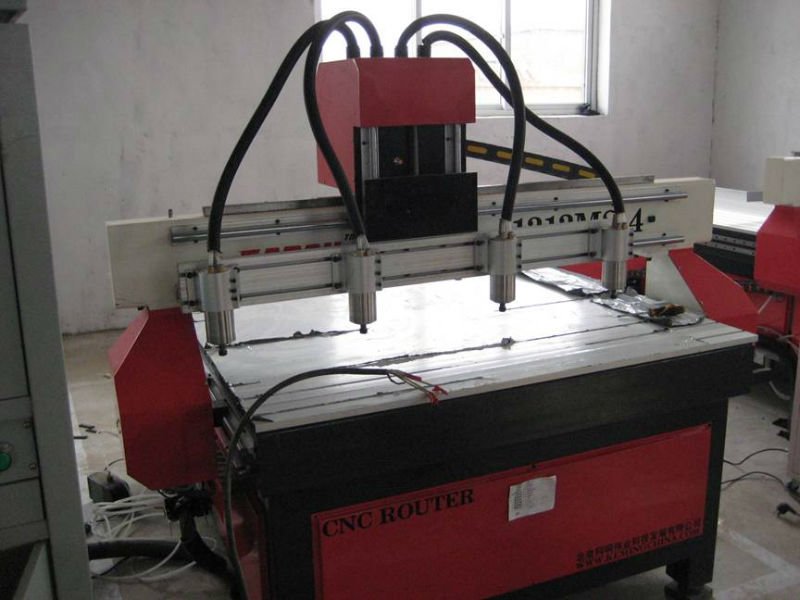 CNC machine with 4 heads