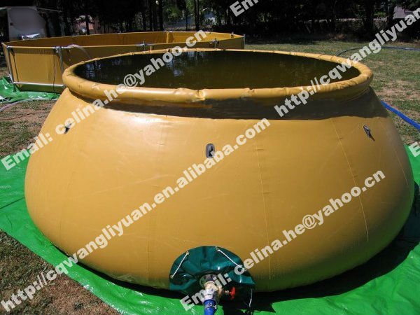 Collapsible onion storage tank