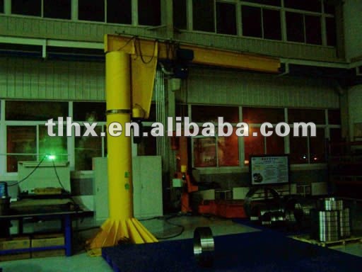 Column cantilever crane