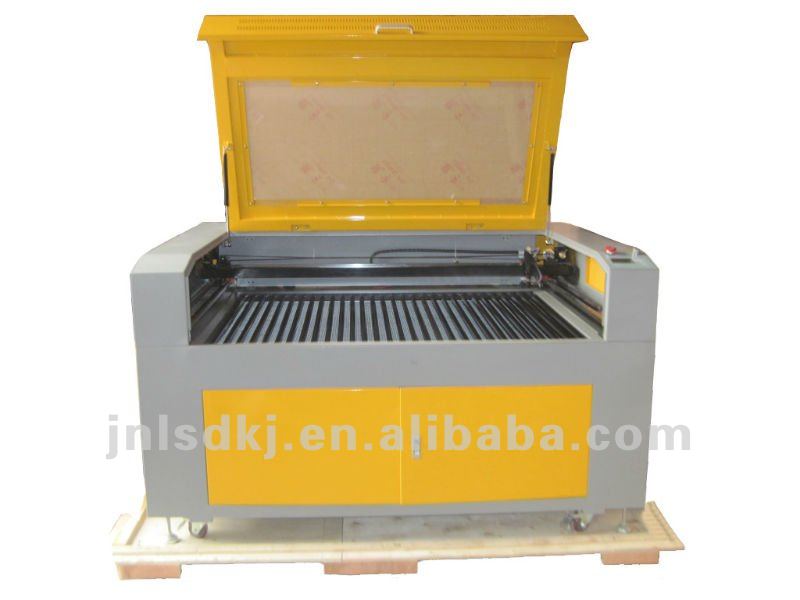 Competitive Price Laser Cutting Machine for Fabric