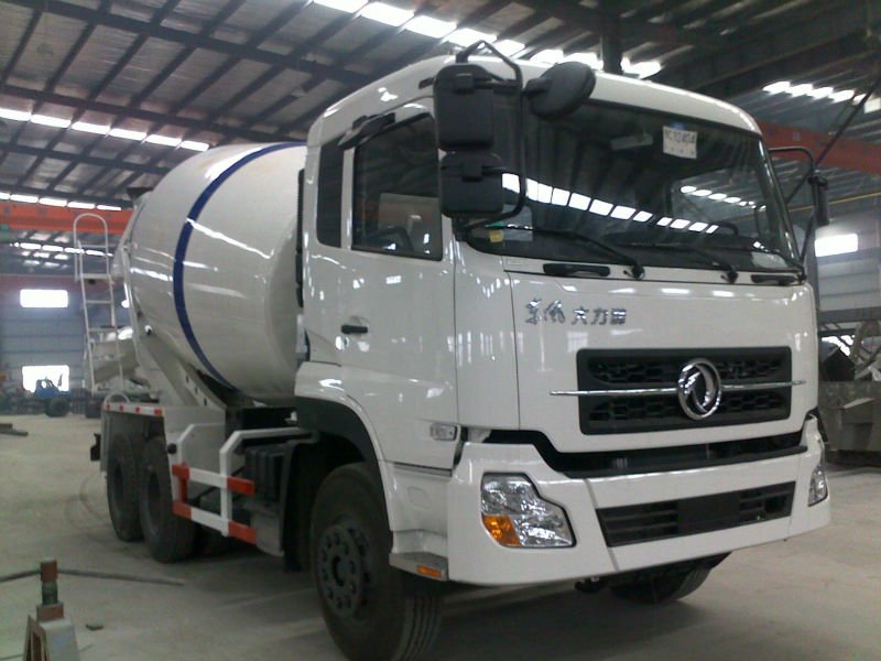 Concrete mixing truck