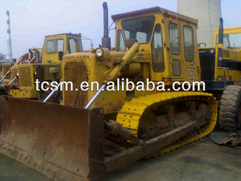 construction machines Japanese crawler track bulldozers D6D