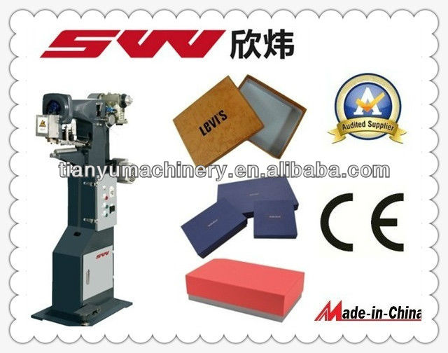 Corner pasting machine