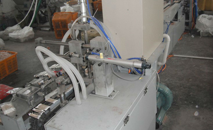 cotton swab machine