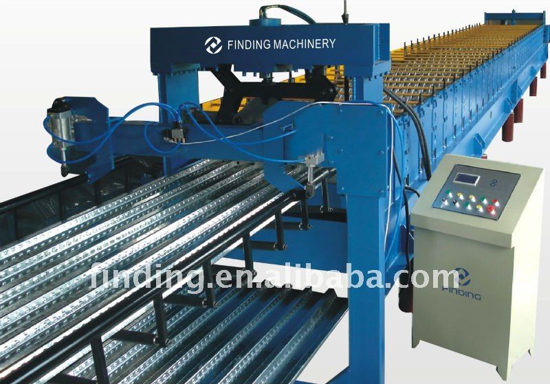 Deck floor roll forming machine