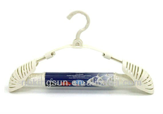 dehumidifying hanger