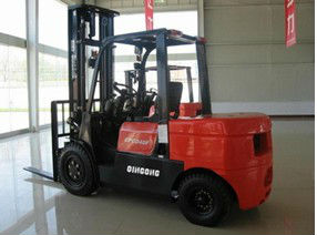 Dependable Performance 7 Tons Diesel Powered Forklift