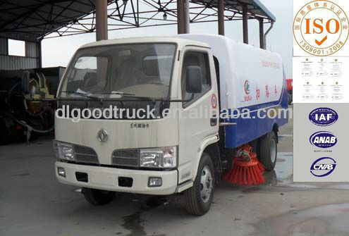 Dongfeng 4x2 mini FURUIKA road sweeper truck