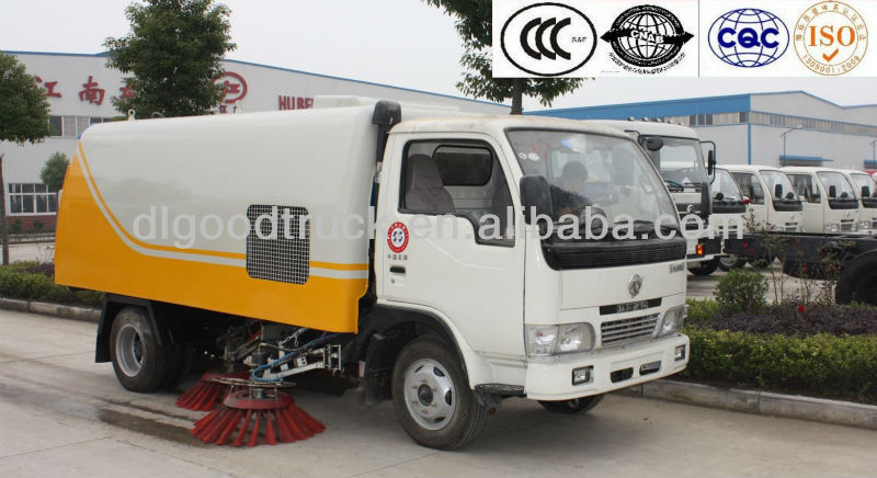 Dongfeng 4x2 mini FURUIKA road sweeper truck