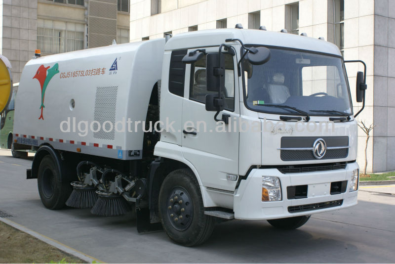 Dongfeng 4x2 roadway flusher truck