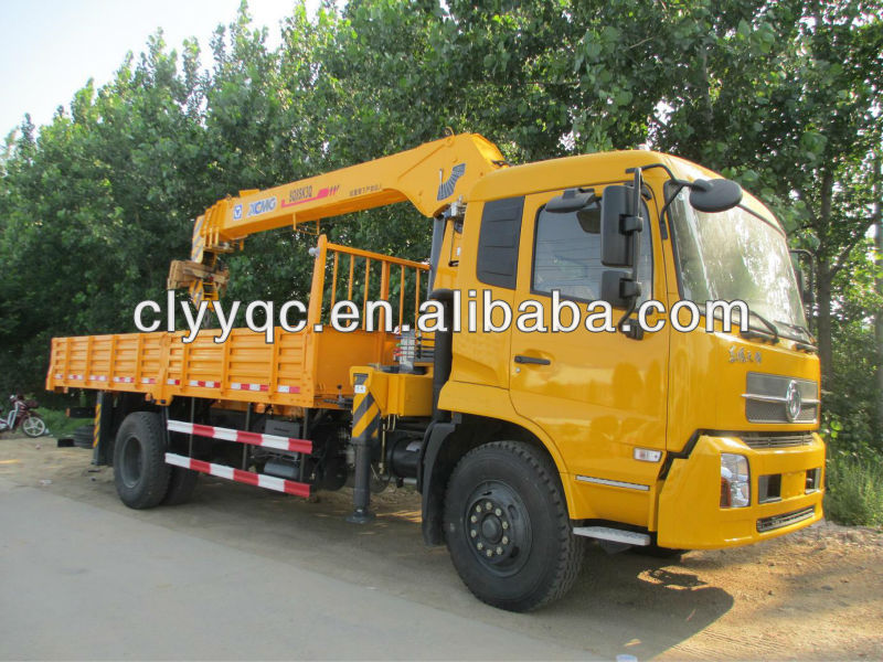 Dongfeng crane truck with 8T XCMG telescopic boom