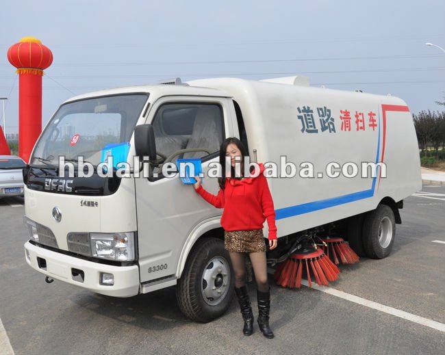 Dongfeng XBW Road Sweeper truck 5000L