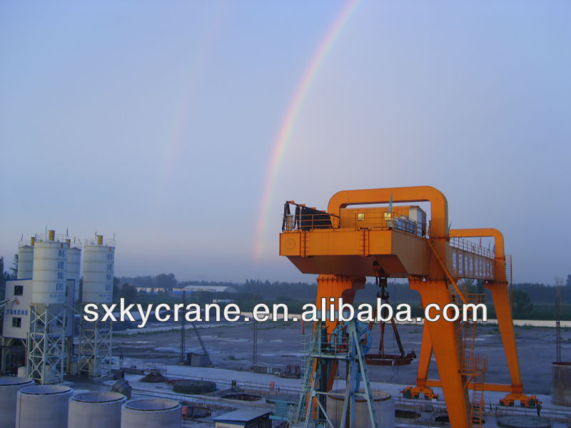 Double girder construction portal crane for sale 30T