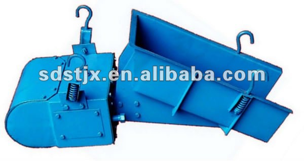 Electromagnetic vibrating feeder