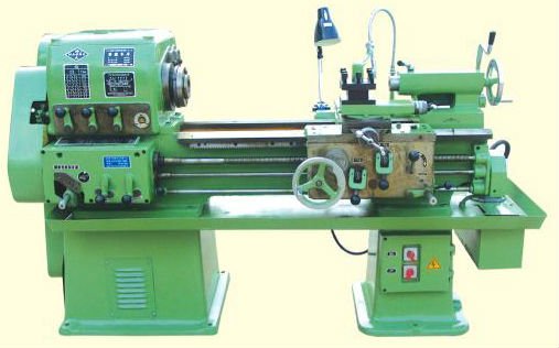 Engine Lathe (CNC LATHE) C6136A(1000mm) With Spindle Hole 38mm