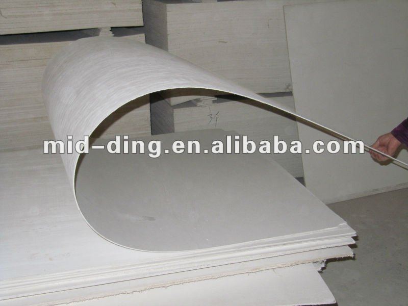 Environmental lightweight fireproof board machine