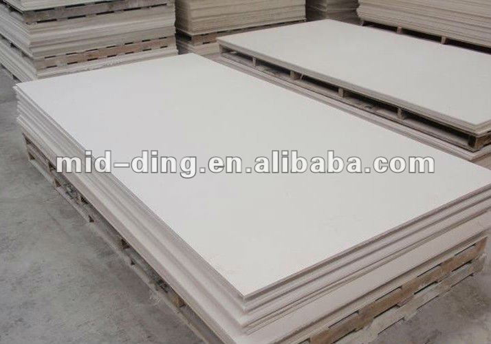 Environmental lightweight fireproof board making machine