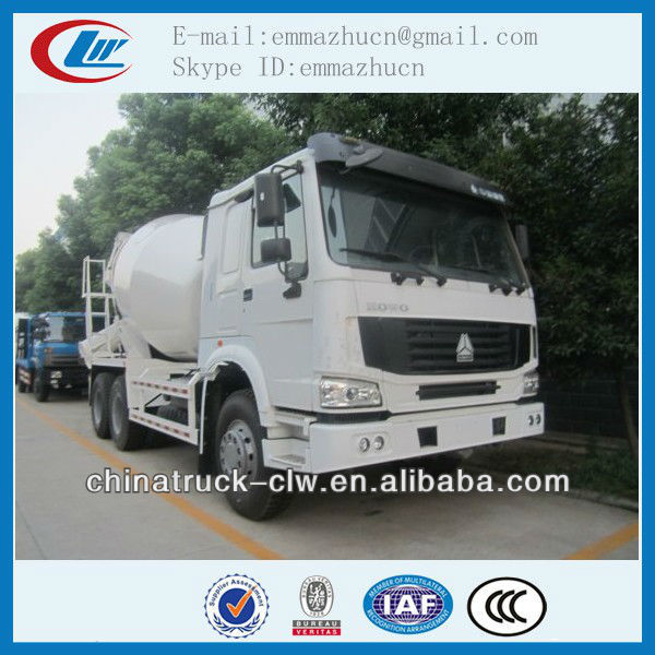 Famous brand Sinotuck RHD concrete mixer trucks for sale