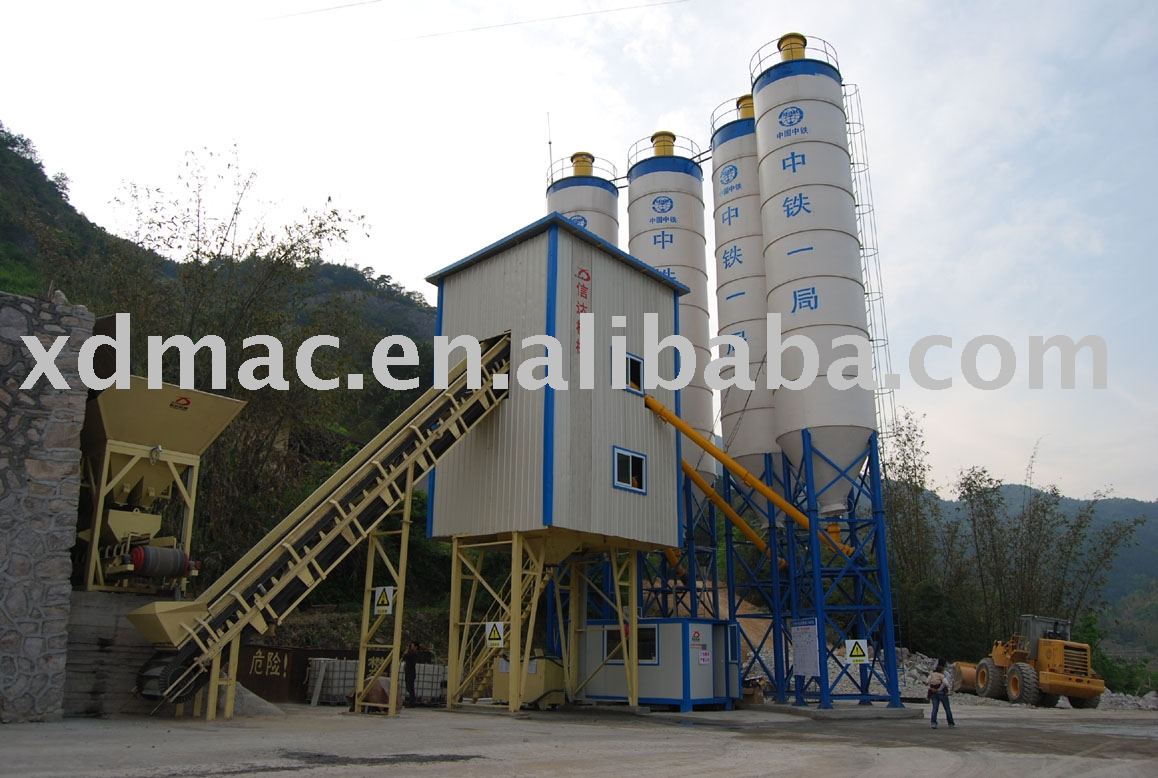 Fixed concrete mixing machine