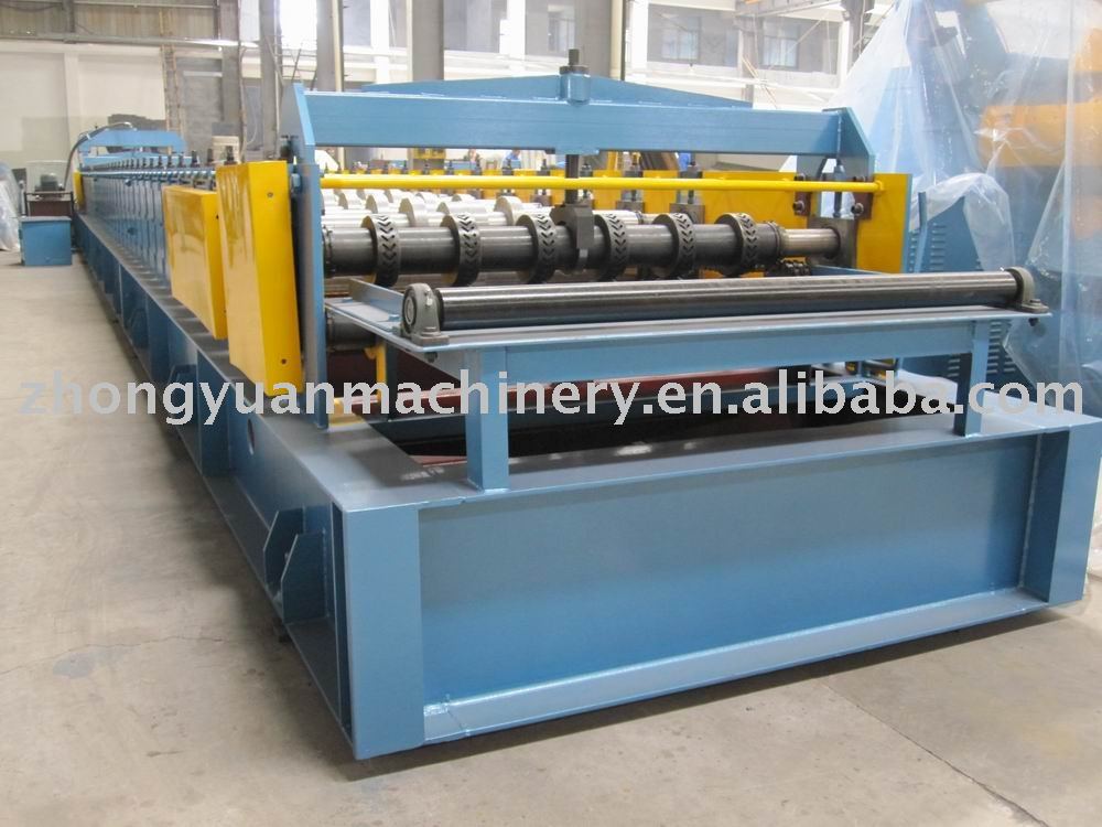 Floor decking roll forming machine