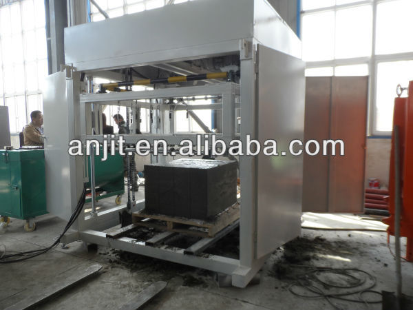 Foam concrete cutting machine