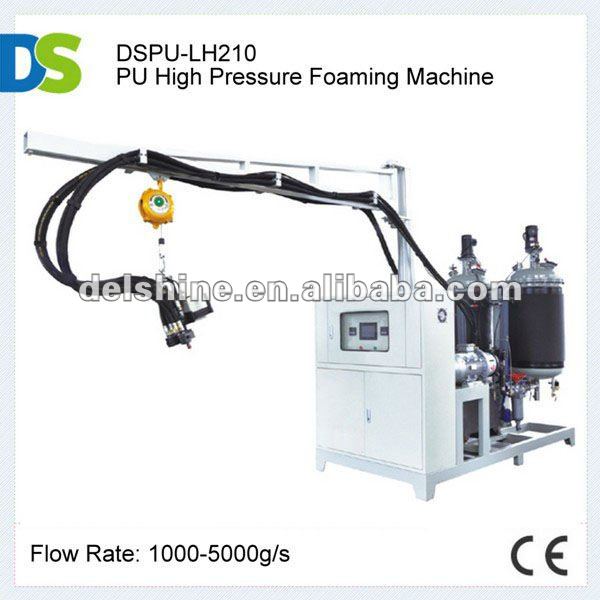 Foam machine of steering wheel for vehicles foaming machine