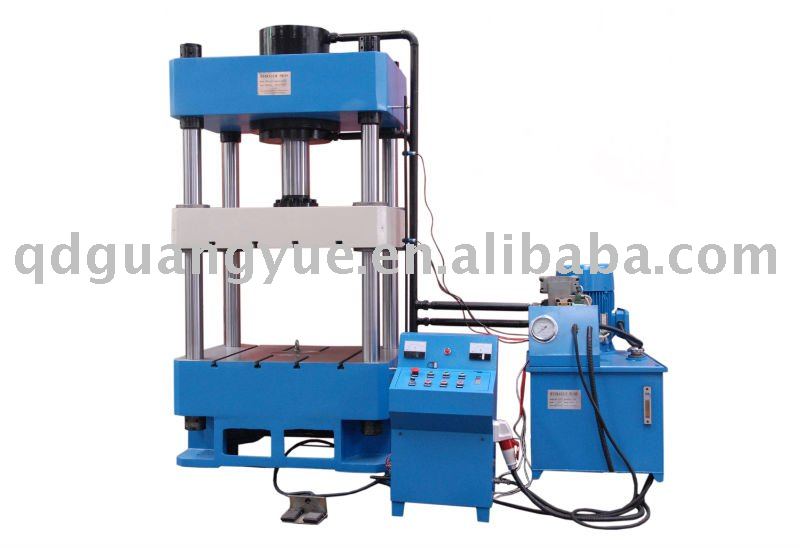 Four column hydraulic press