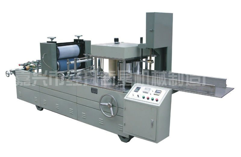 Full automatic nonwoven rub fabric folding and cutting machine production line