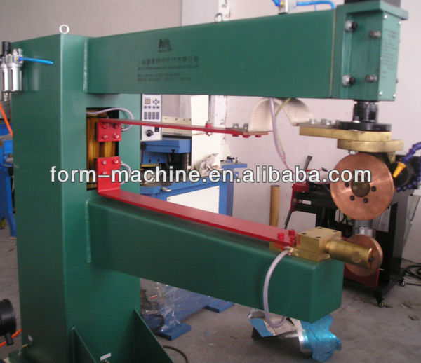 Galvanised metal tubes seam welding machine