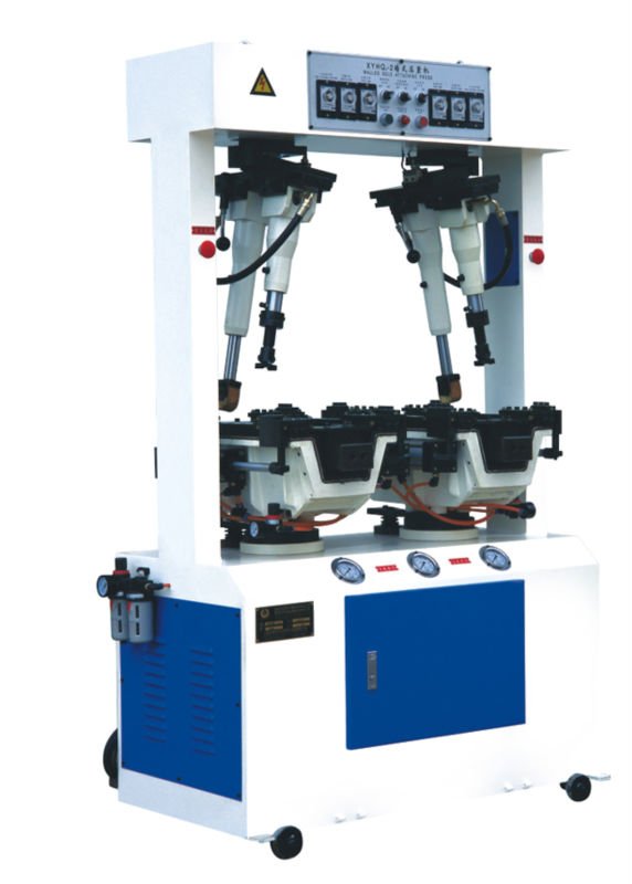 Gantry walled sole attaching machine /shoes making machine