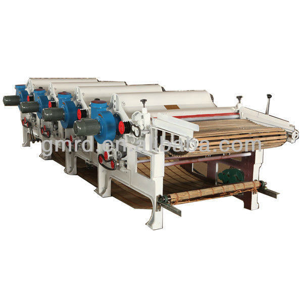 Garments waste recycling machine