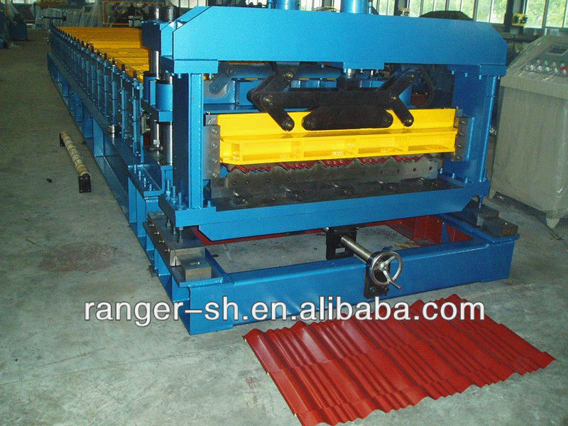 Glazed tile roll forming machine