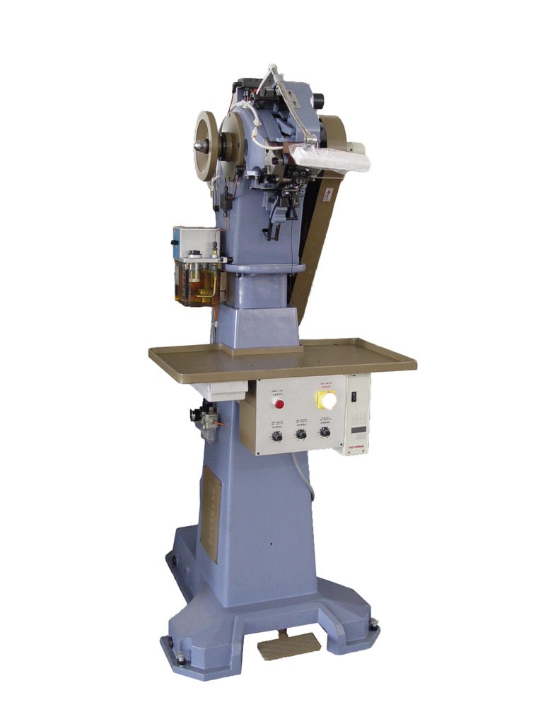 GR-619 goodyear welt sewing machine
