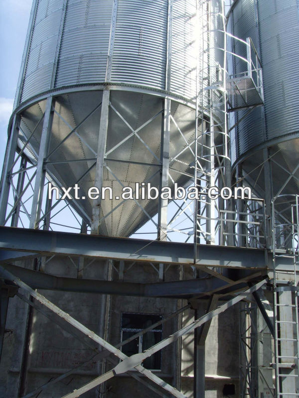 Grain steel silo with elevator and conveyor