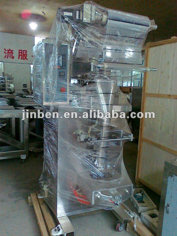 Granule packing machine