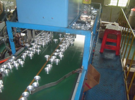 HFT-Automatic Wick-gluing Machine