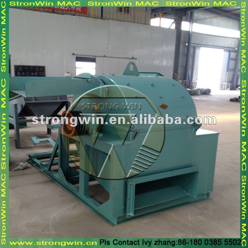 High capacity wood waste hammer mill