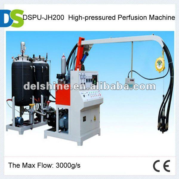 High pressure polyurethane spray foam machine foaming agent