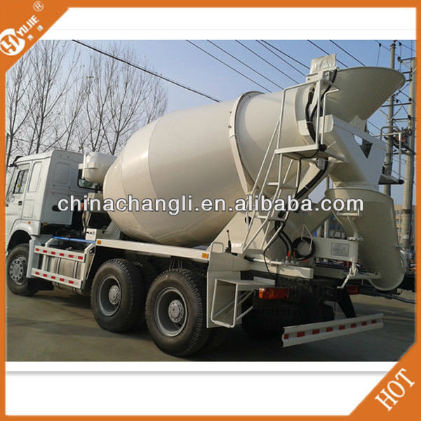 High quality HOWO 6*4 concrete mixer drum truck 6m3 used for construction