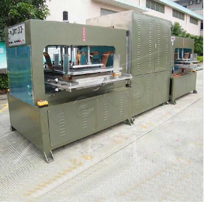 High-speed blister forming machine