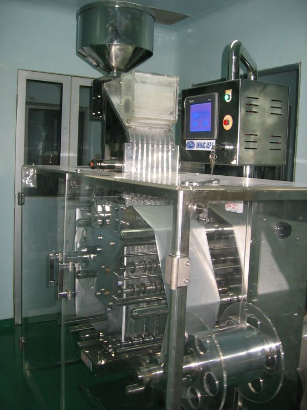 HIGH SPEED STRIP PACKAGING MACHINE