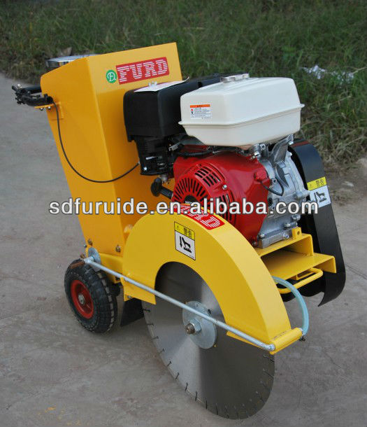 Honda engine asphalt concrete cutting machine