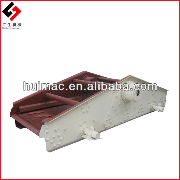 Hot sawdust linear vibrating screen on sale