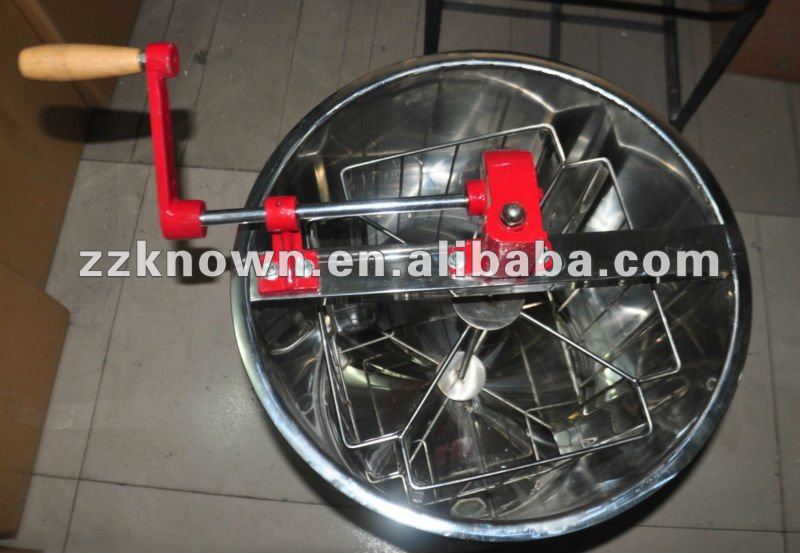 Hot sell 4 frames stainless steel manual honey bee extractor bee equipment manufacturer