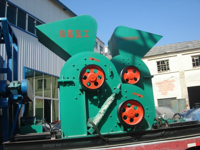 Hot sell sand making machine the great sand crusher