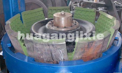 Hot tire retreading machine - truck tire retreading machine